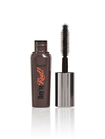 Benefit they39;re real! Mascara TravelSize • The Blonde Abroad
