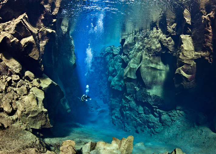 Diver Silfra