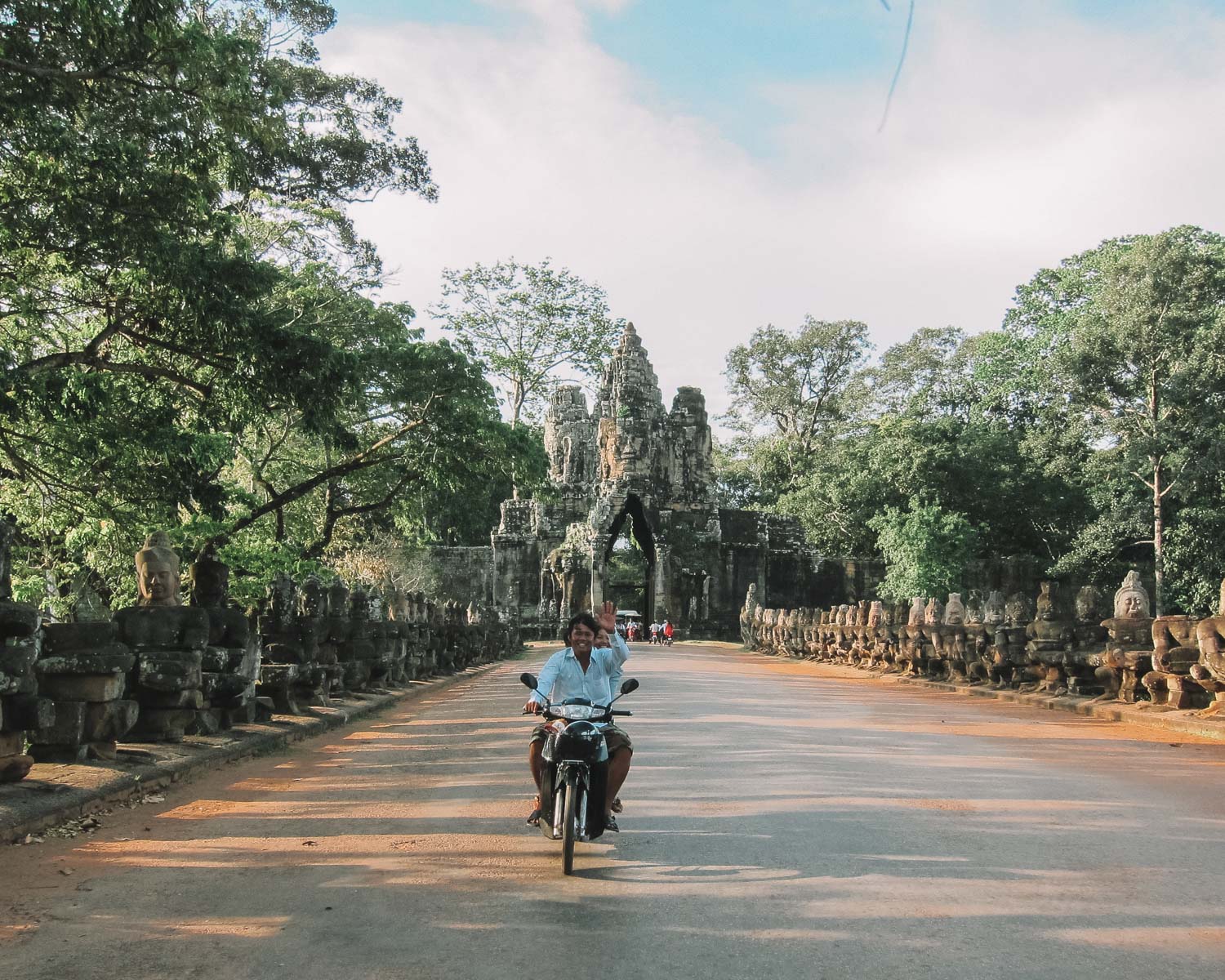 driving to temples in Angkor