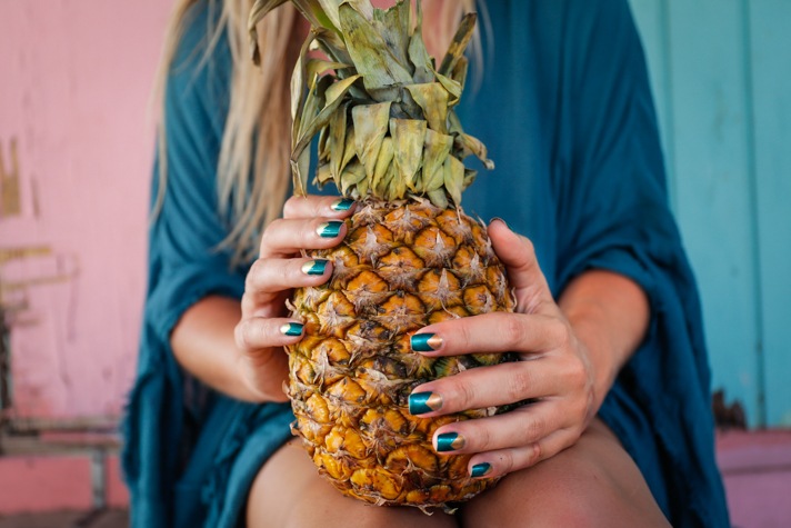 Aruba Inspired Travel Nails