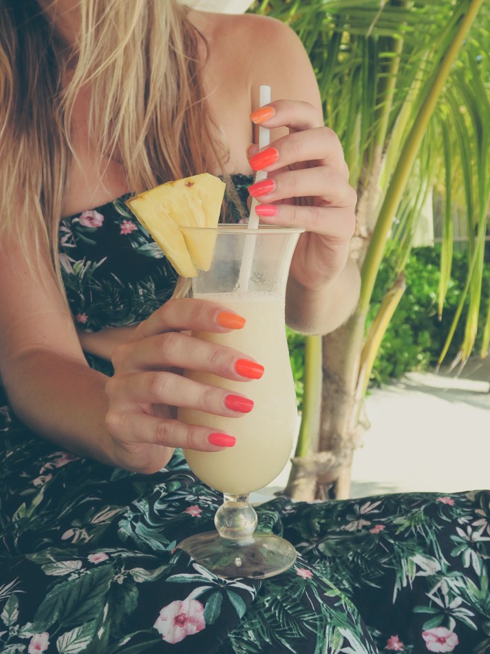 Tequila Sunrise Travel Nails