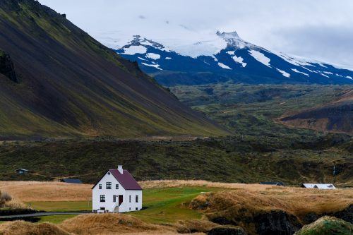 Tips for Traveling Iceland on a Budget • The Blonde Abroad