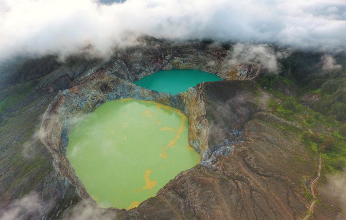 Visiting Kelimutu Volcanic Lakes in Indonesia • The Blonde Abroad