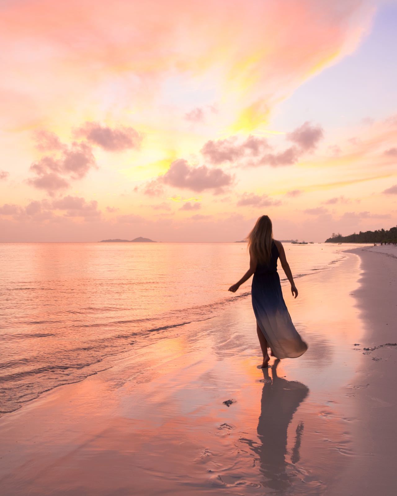 Sunset on Praslin