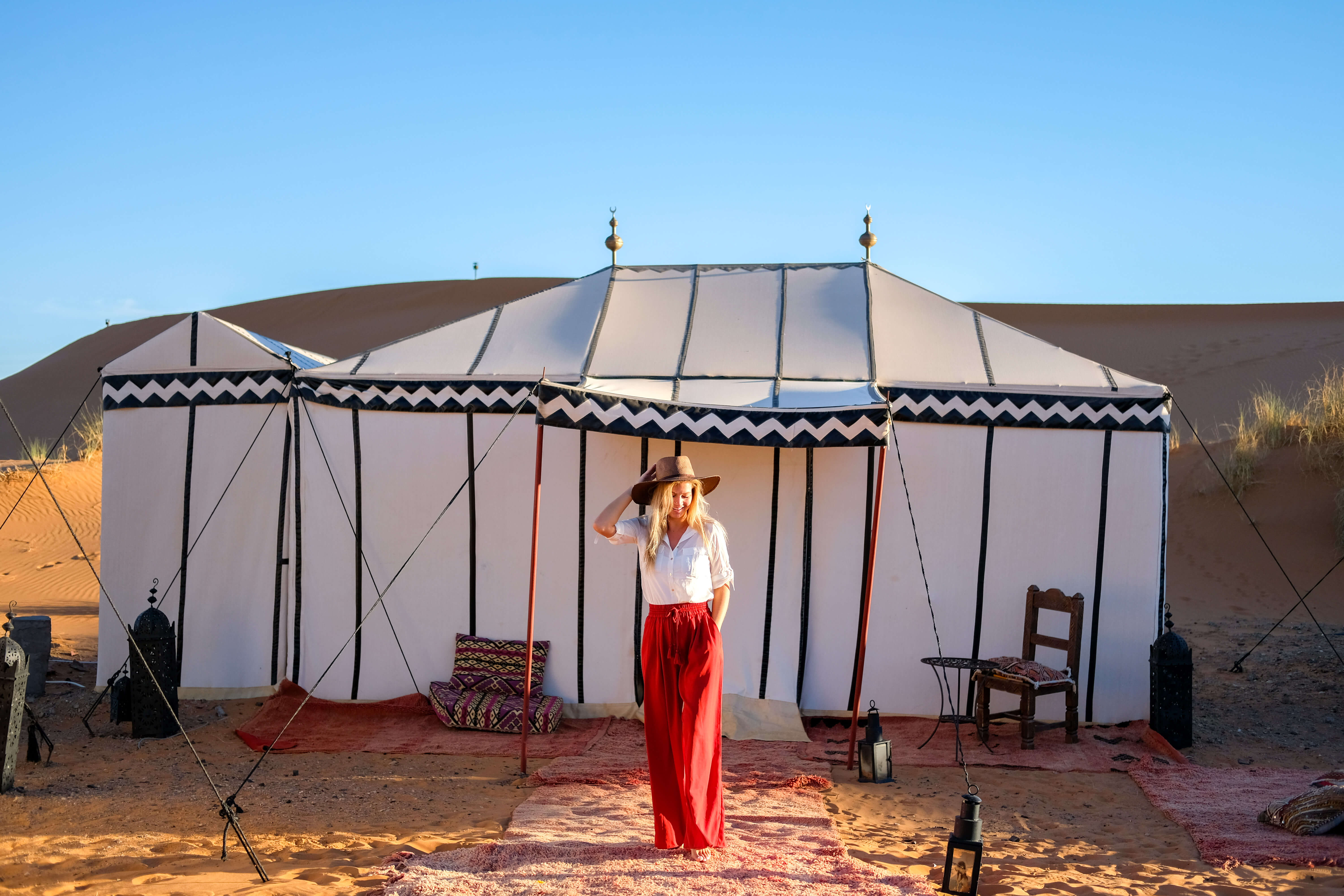 blonde glamping in sahara