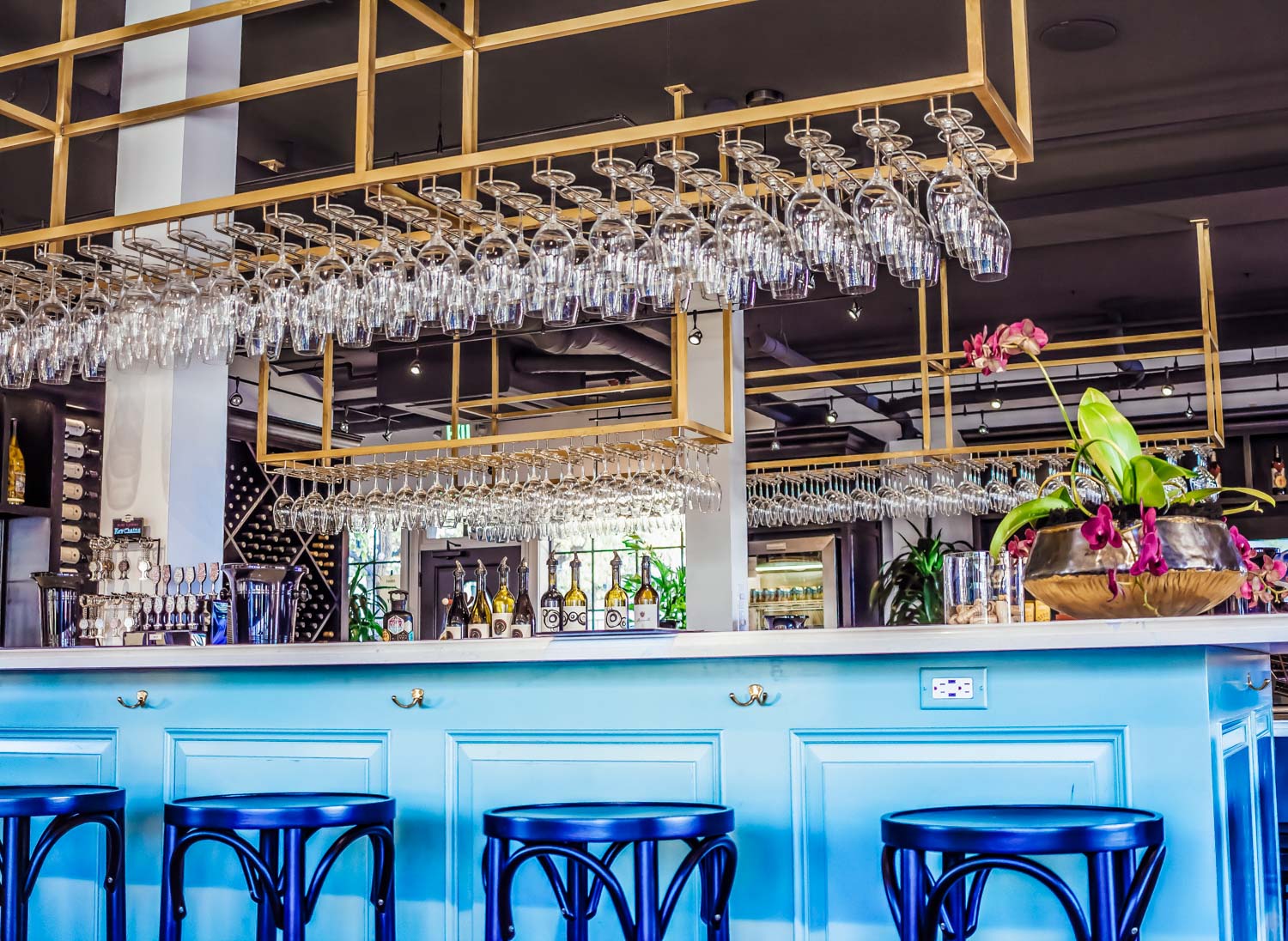 wine bar