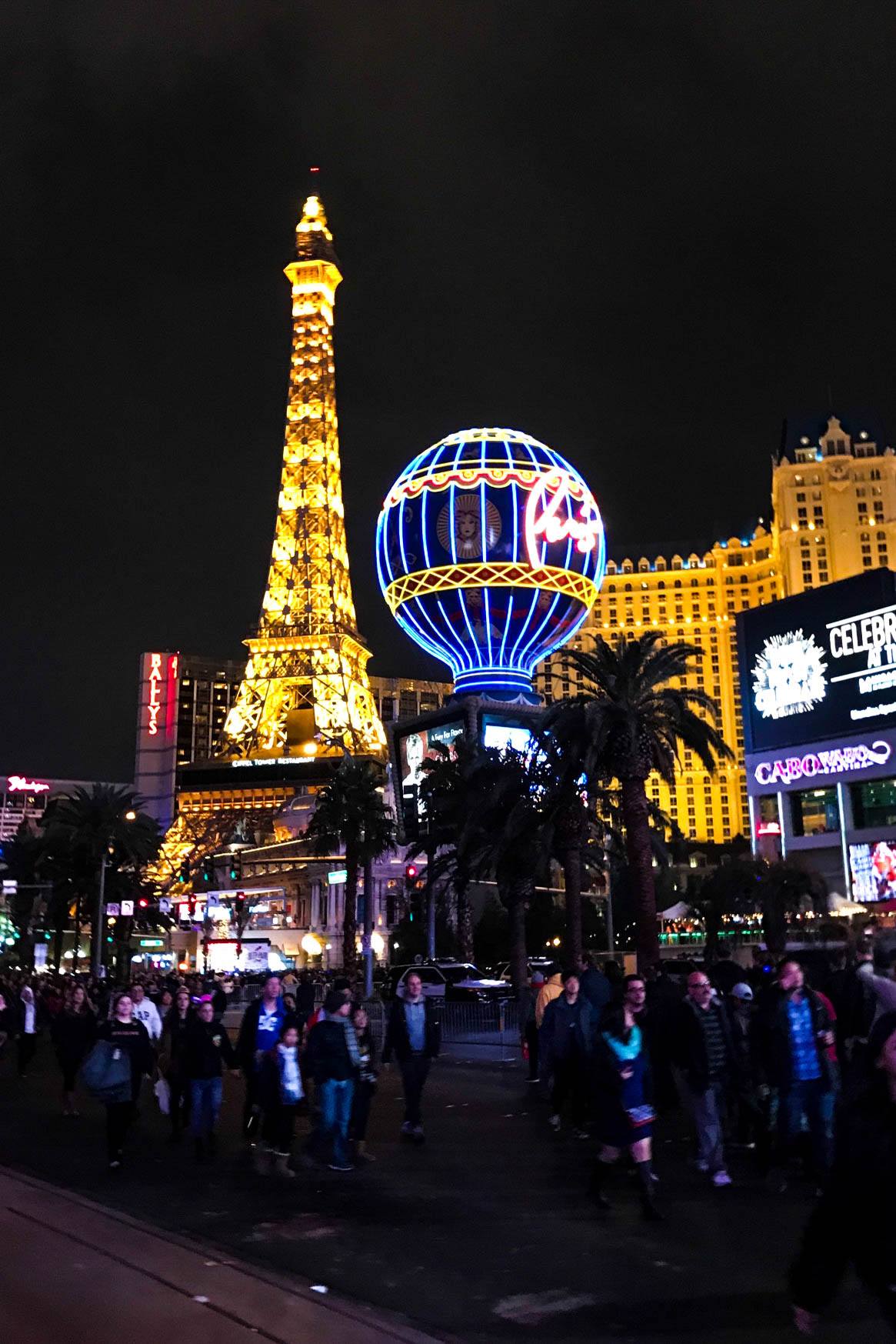 Girls' Trip Guide to Las Vegas on New Year's Eve • The Blonde Abroad