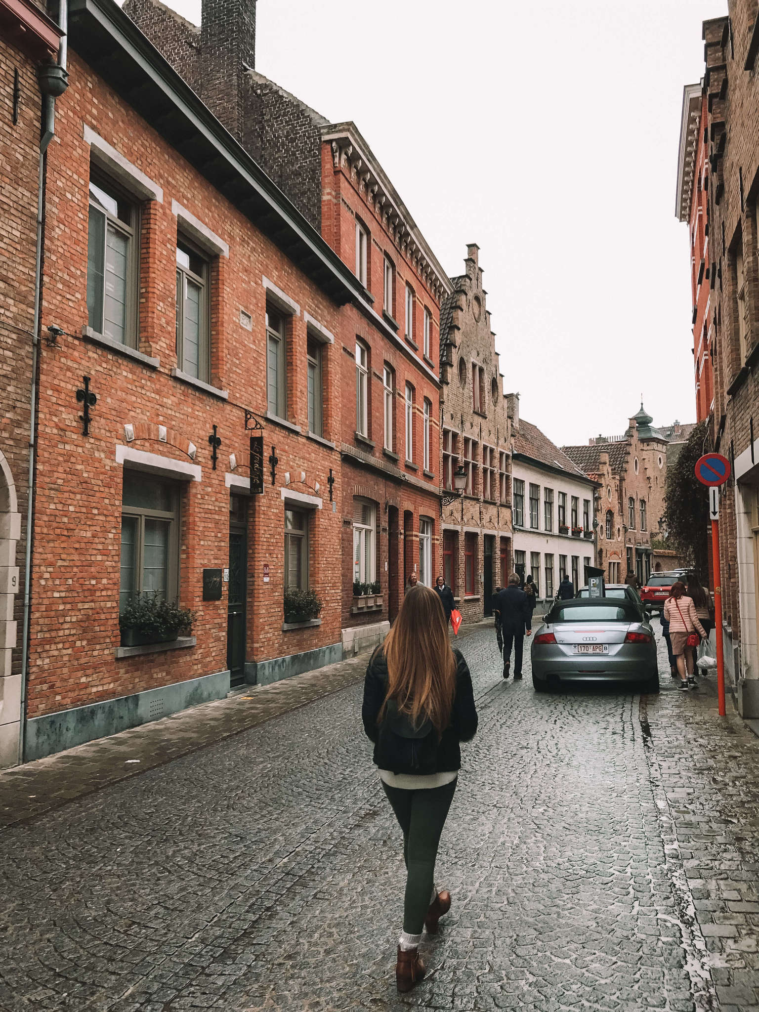 walking in bruges