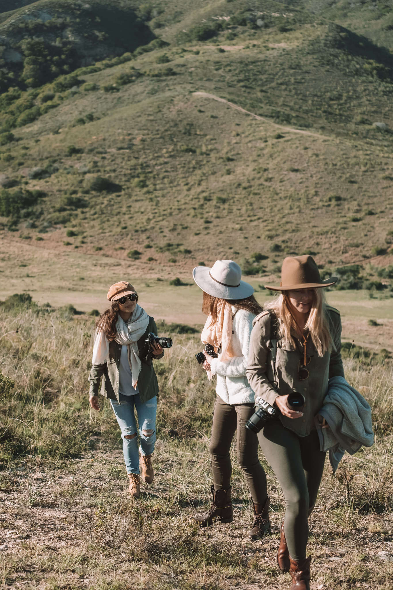 girls shooting safari in South Africa