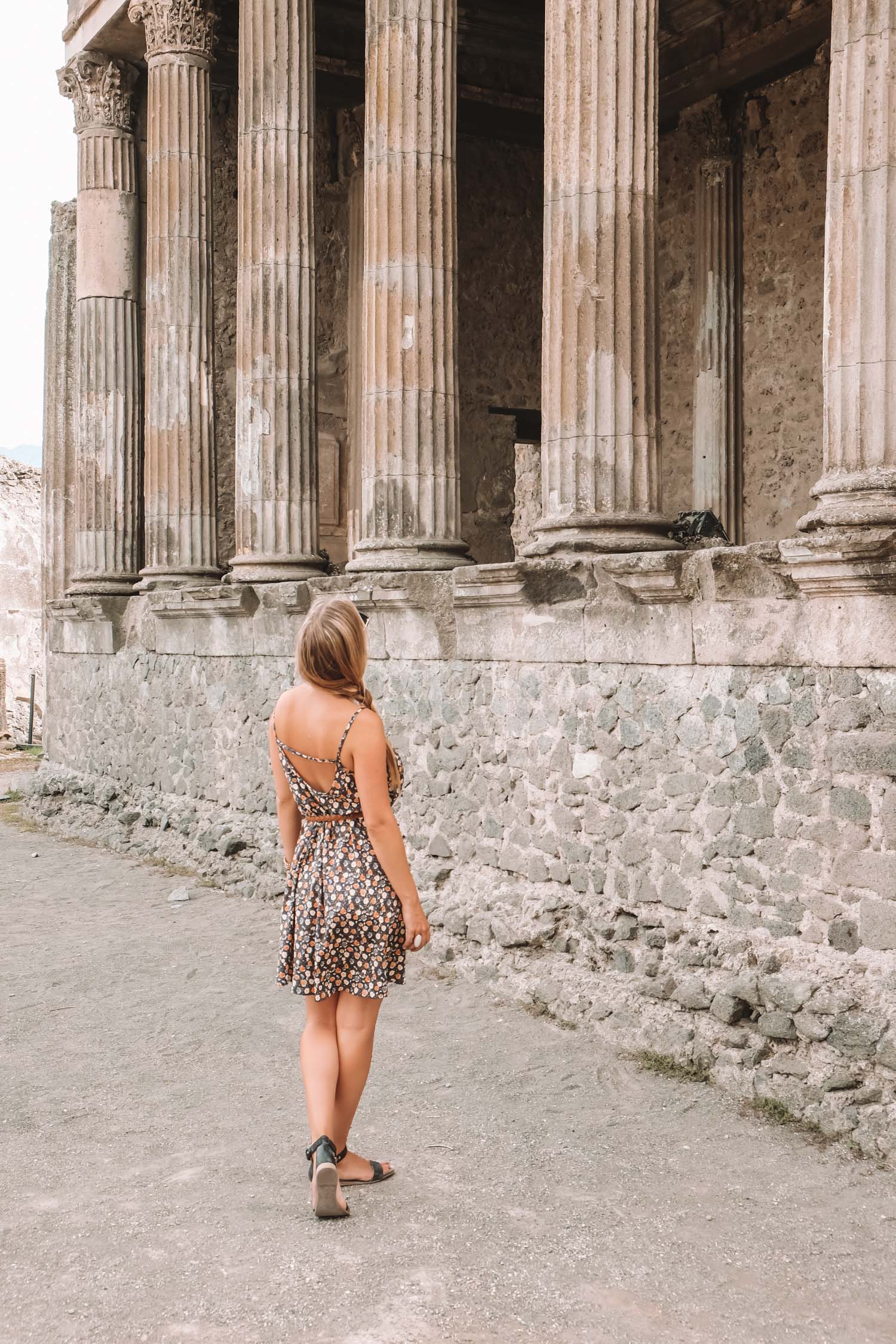 Blonde i Pompeii