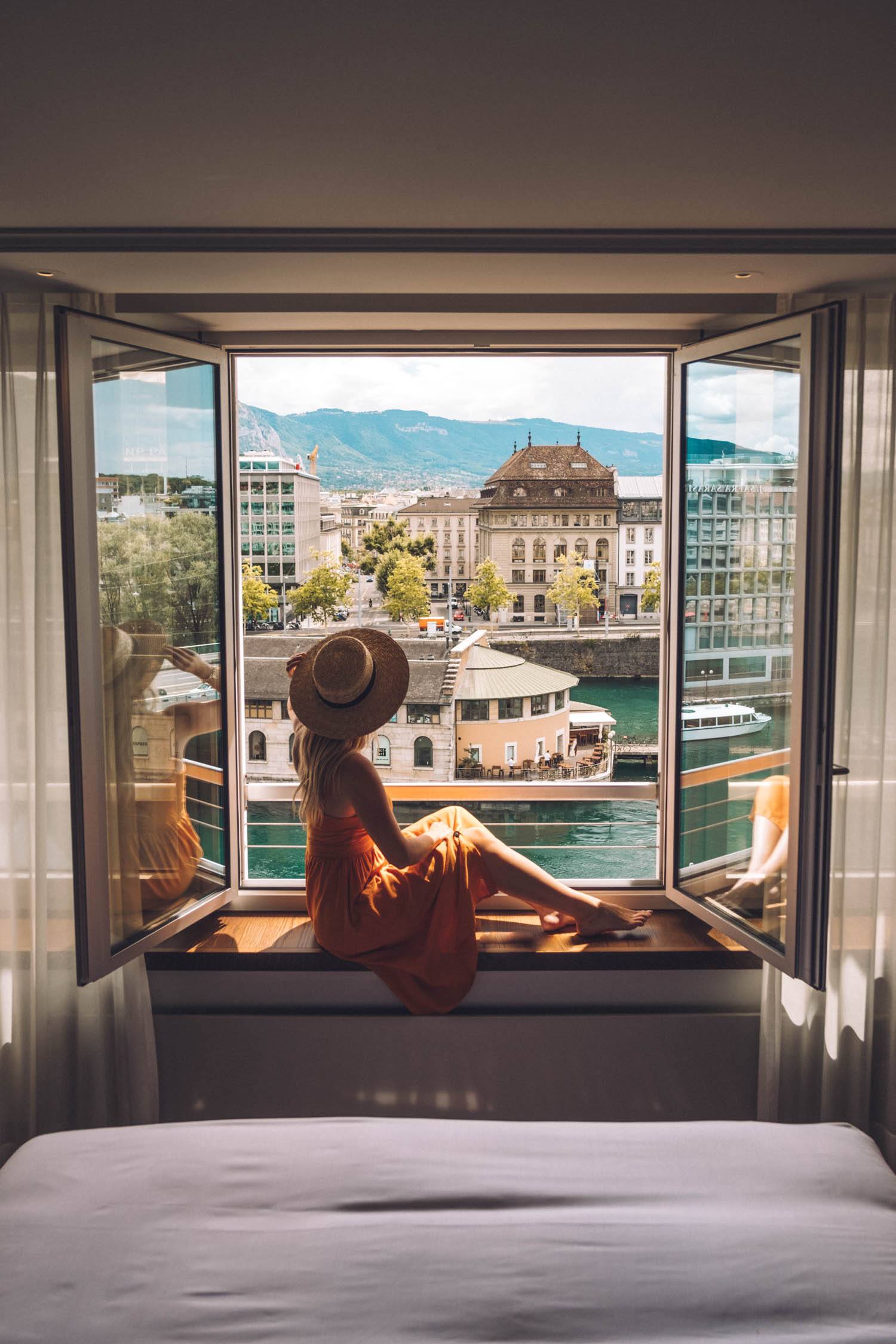 Solo Female Travel - The Blonde Abroad, Lake Geneva Switzerland