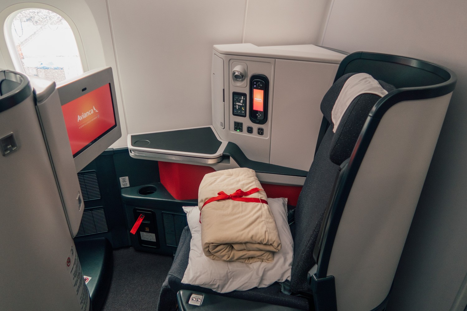 Avianca Business Class from LA to Bogotá