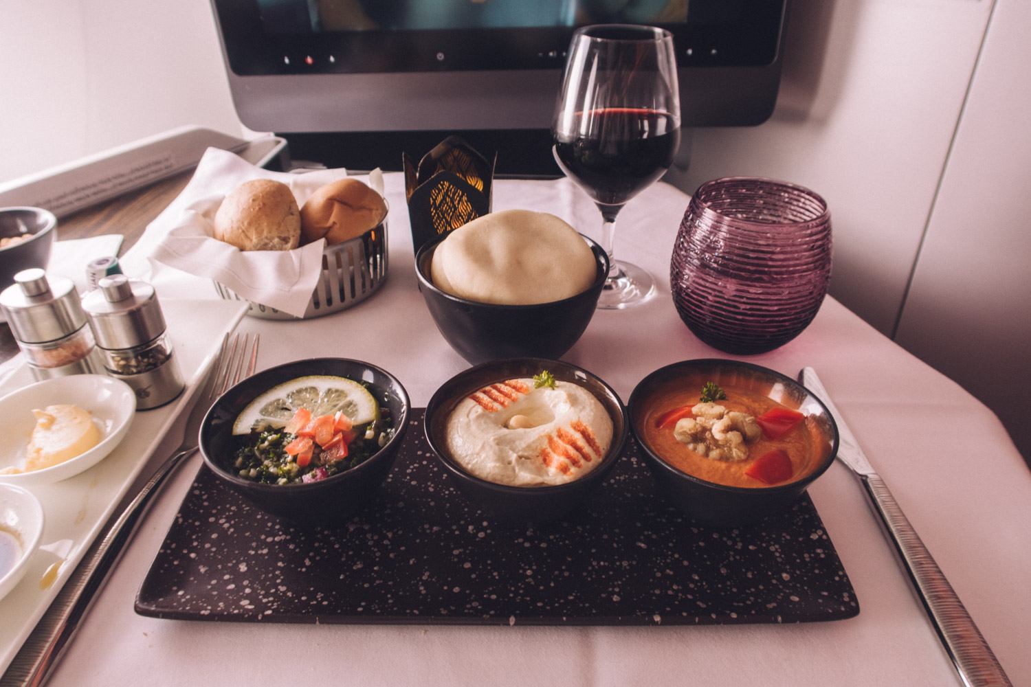 qatar airways business class food