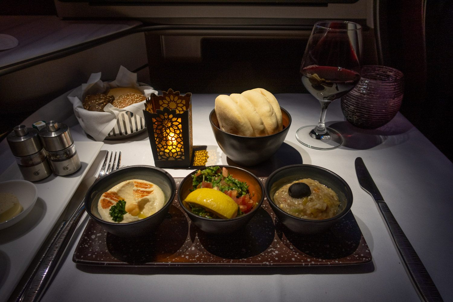 qatar airways business class food