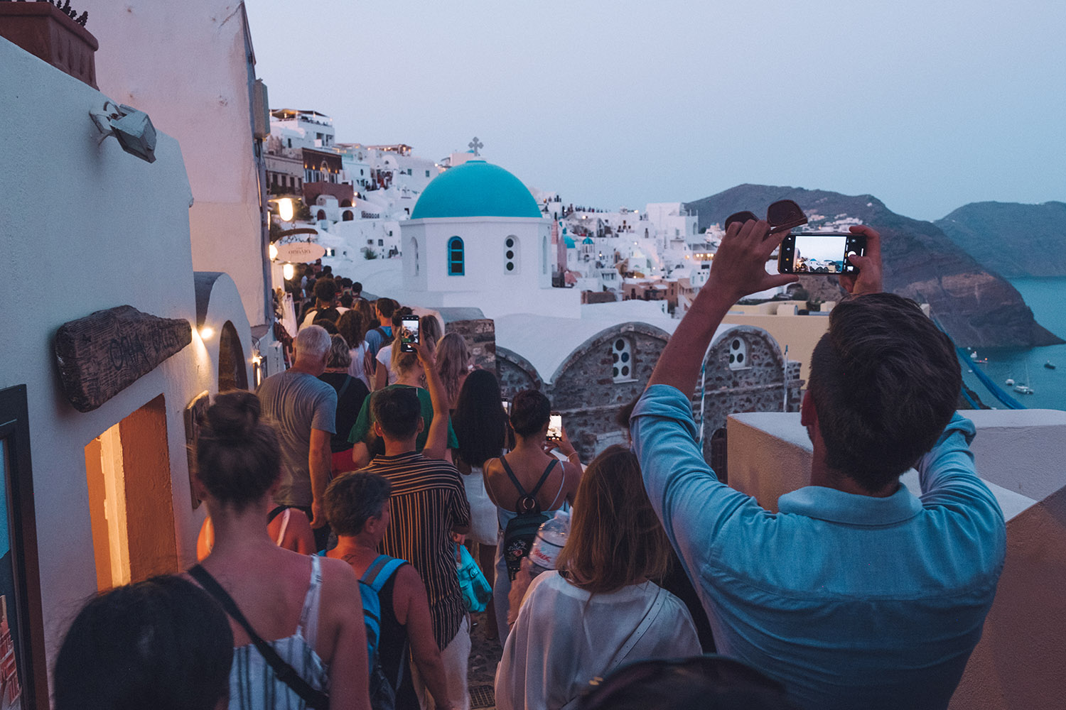 oia santorini summer crazy