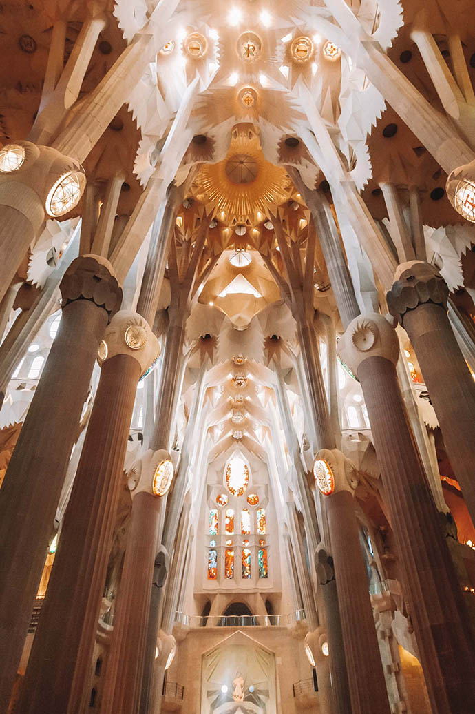 10 Things You Must Do in Barcelona • The Blonde Abroad