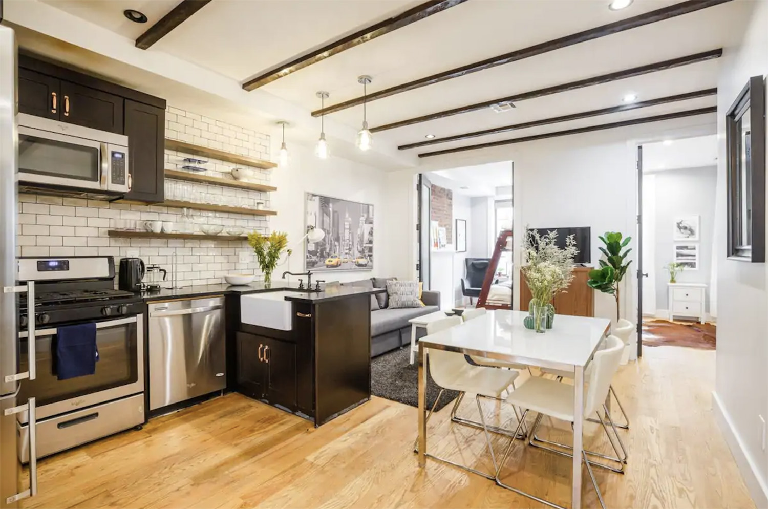 Modern Industrial Williamsburg Apartment NYC AIrbnb