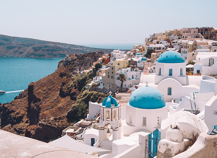 The Ultimate Oia, Santorini Travel Guide • The Blonde Abroad