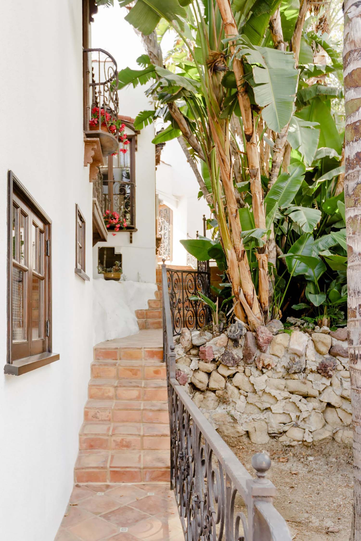 Spanish Style Airbnb Hollywood Hills Los Angeles