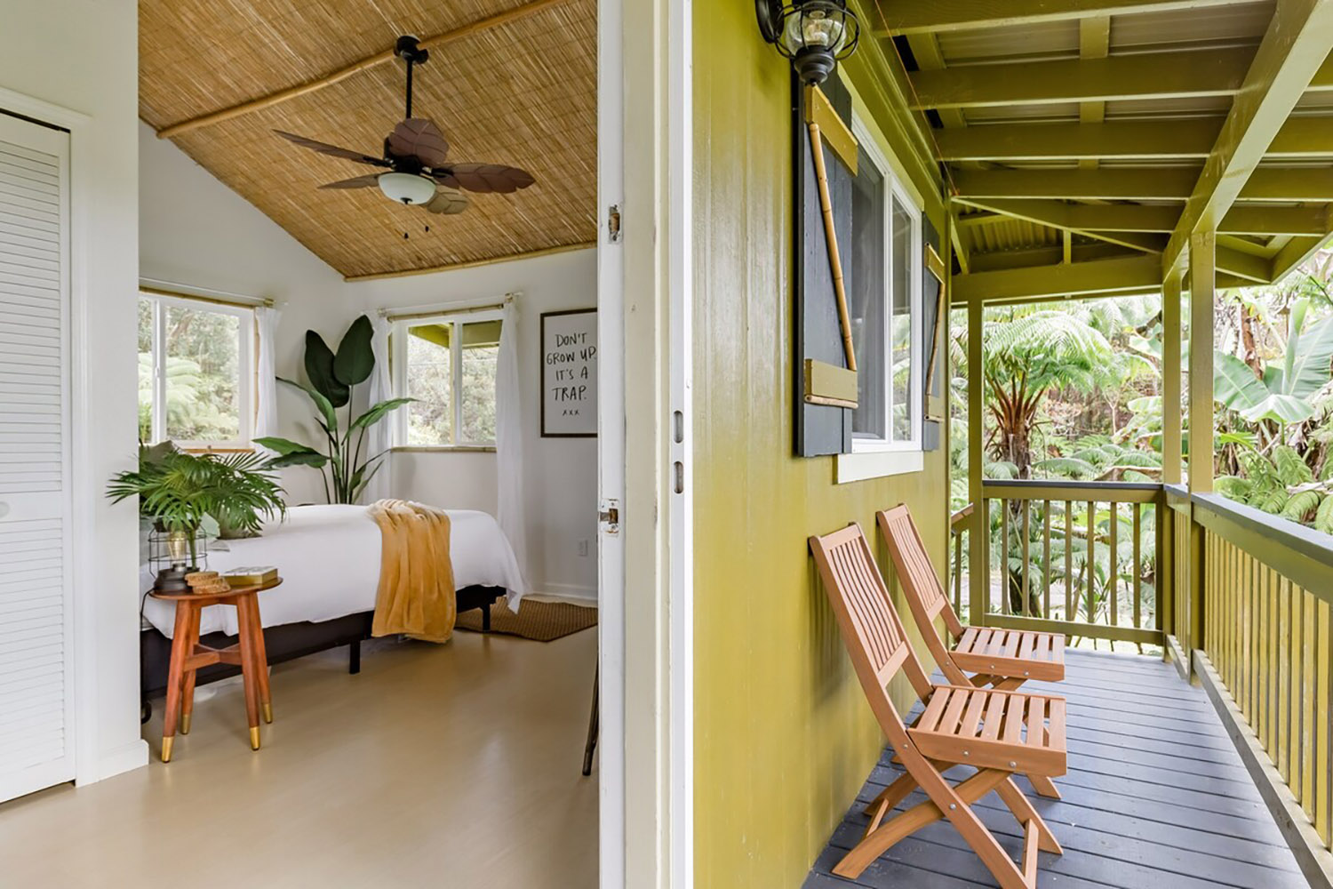 Pequena casa na árvore tropical na floresta tropical do vulcão Airbnb Havaí
