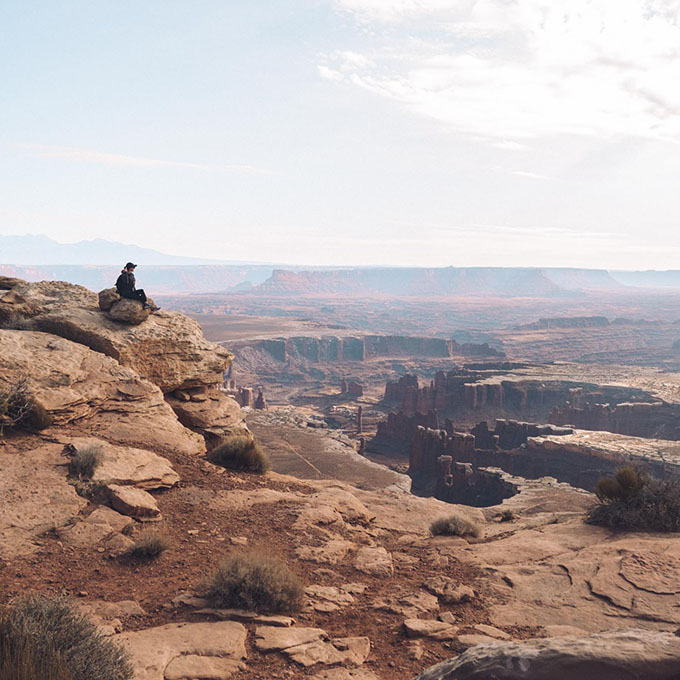 O melhor guia de bem-estar e caminhadas para Moab, Utah • The Blonde Abroad 20