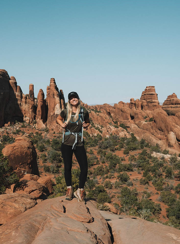O melhor guia de bem-estar e caminhadas para Moab, Utah • The Blonde Abroad 23